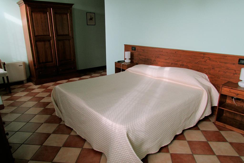 Locanda Mulino Al Pizzon Fratta Polesine Стая снимка